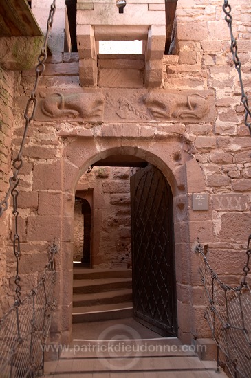 Haut-Koenigsbourg, chateau medieval (medieval castle), Alsace, France - FR-ALS-0380