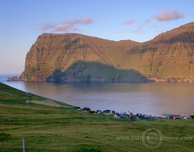 Mikladalur, Kalsoy, Faroe islands - Mikladalur, Kalsoy, iles Feroe - FER040
