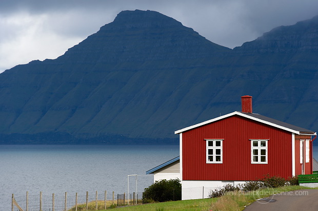 Hellur, Eysturoy, Faroe islands - Hellur, Eysturoy, iles Feroe - FER261