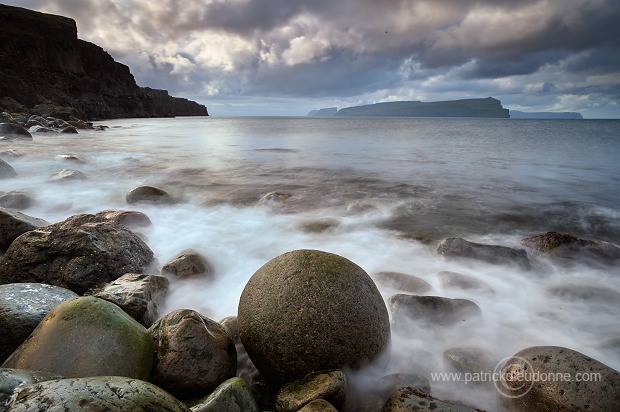 Grotvik Bay, Sandoy, Faroe islands - Baie de Grotvik, iles Feroe - FER375