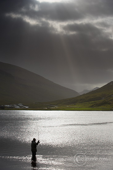 Fly fishing, Faroe islands - Peche a la mouche, iles Feroe - FER788