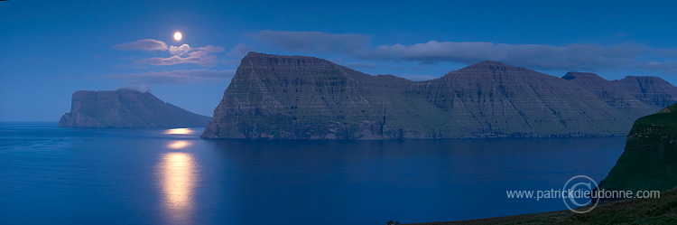 Kunoy and Vidoy, Faroe Islands - Kunoy et Vidoy, iles Feroe - FER964