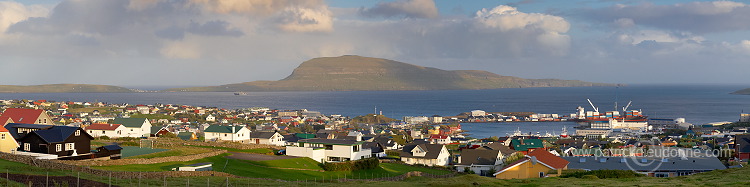 Torshavn, Faroes Islands - Torshavn, iles Feroe - FER982