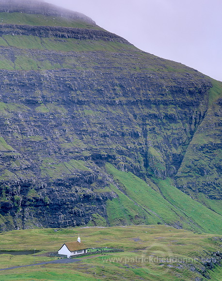 Church, Saksun, Faroe islands - Eglise, Saksun, Iles Feroe - FER003