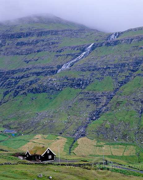 Saksun, Streymoy, Faroe islands - Maison a Saksun, Streymoy, iles Feroe - FER013