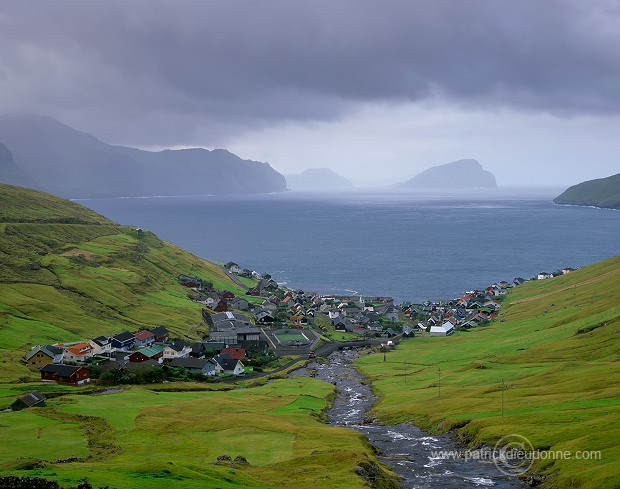Kvivik, Streymoy, Faroe islands - Kvivik, Streymoy, iles Feroe - FER949