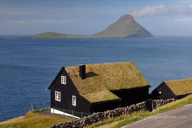 Koltur from Streymoy, Faroe islands - Ile de Koltur, iles Feroe - FER082