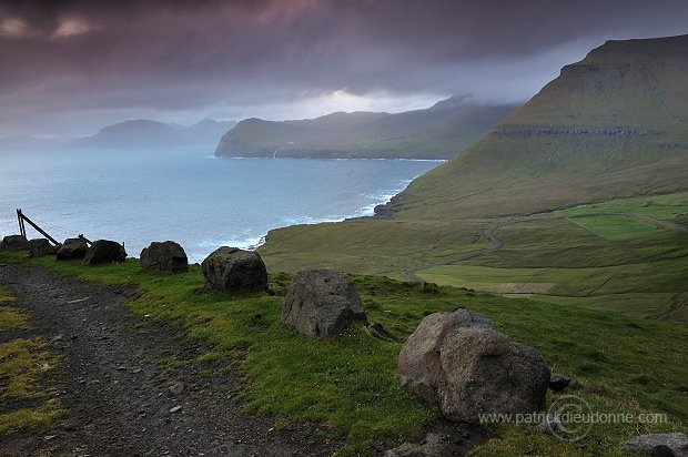 Streymoy west coast, Faroe islands - Cote ouest de Streymoy, iles Feroe - FER107