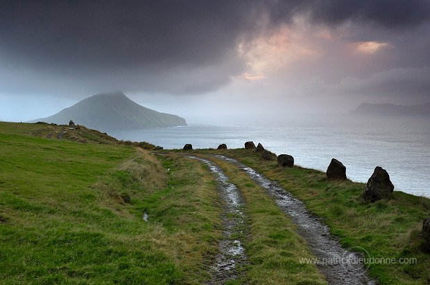 Koltur from Streymoy, Faroe islands - Ile de Koltur, iles Feroe - FER108