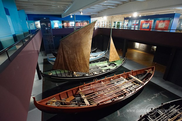 Rowing boats, Historical Museum, Torshavn, Faroes - Bateaux traditionnels, iles Feroe - FER627