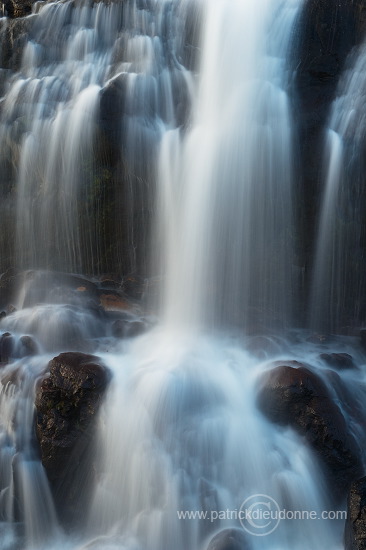 Waterfall, Streymoy, Faroe islands - Cascade, iles Feroe - FER773