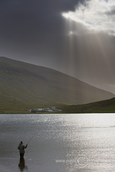 Fly fishing, Faroe islands - Peche a la mouche, iles Feroe - FER787