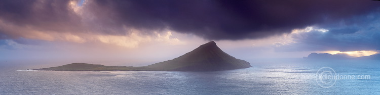 Koltur from Streymoy, Faroe islands - Ile de Koltur, iles Feroe - FER962