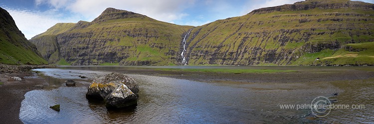 Inlet and beach, Saksun, Faroe islands - Saksun, iles Feroe - FER976