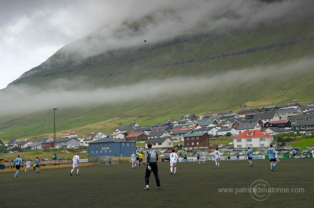 Football, Eysturoy, Faroe islands - Football, iles Feroe - FER173
