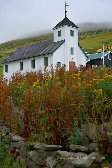 Church, Elduvik, Eysturoy, Faroe islands - Elduvik, iles Feroe - FER187