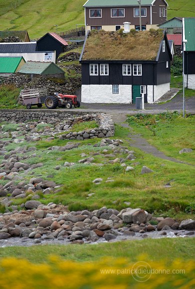 Houses, Elduvik, Eysturoy, Faroe islands - Elduvik, iles Feroe - FER212