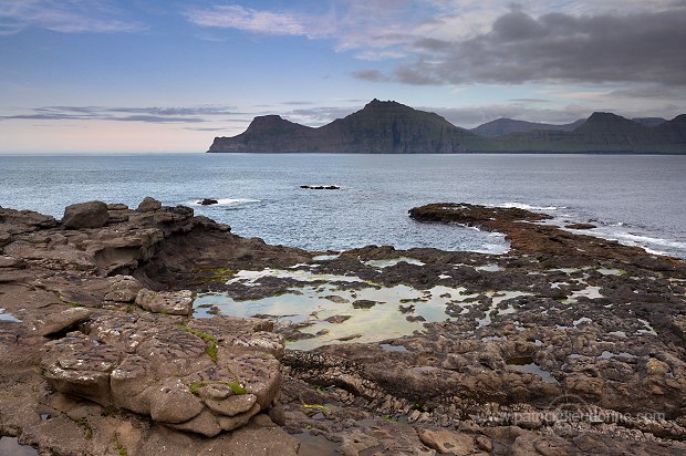 Kalsoy from Gjogv, Eysturoy, Faroe islands - Kalsoy, iles Feroe - FER218