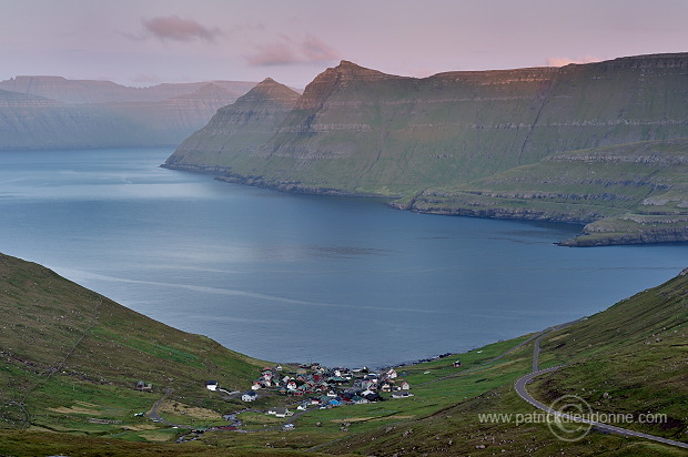 Funningur, Eysturoy, Faroe islands - Funningur, iles Feroe - FER698