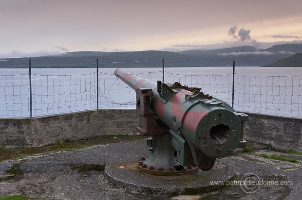 British gun, Nes, Faroe islands - Canon anglais, Nes, iles Feroe - FER712