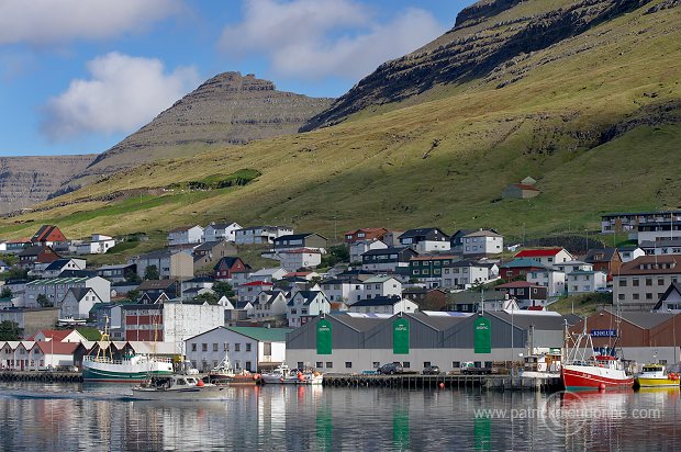 Klaksvik harbour, Nordoyar, Faroe islands - Klaksvik, iles Feroe - FER728