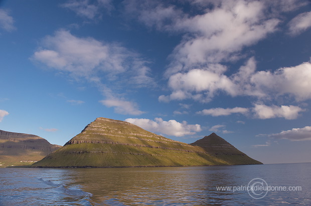 Klakkur, Bordoy island, Faroe islands - Klakkur, iles Feroe - FER749