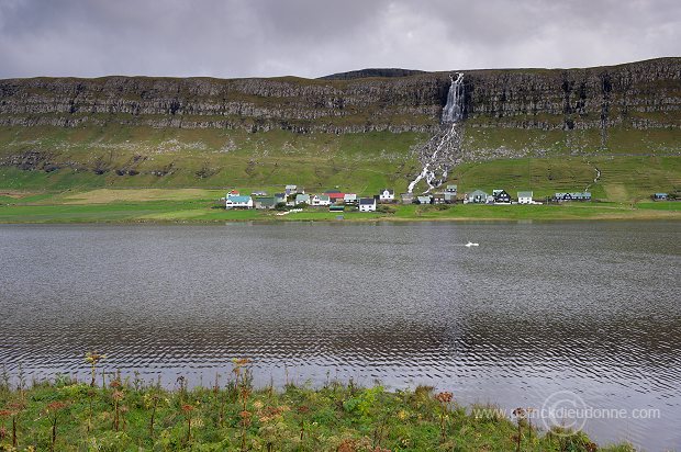 Sandur, Sandoy, Faroe islands - Sandur, iles Feroe - FER285