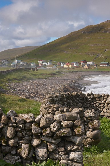 Husavik, Sandoy, Faroe islands - Husavik, iles Feroe - FER296