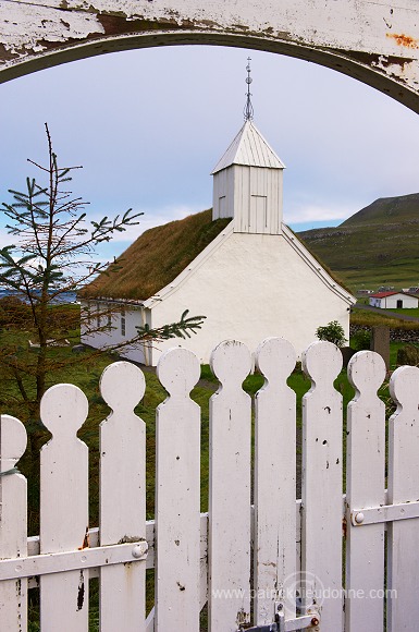 Husavik, Sandoy, Faroe islands - Husavik, iles Feroe - FER299