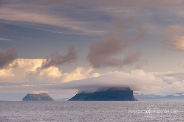 Stora and Litla Dimun, Faroe islands - Stora et Litla Dimun, iles Feroe - FER339