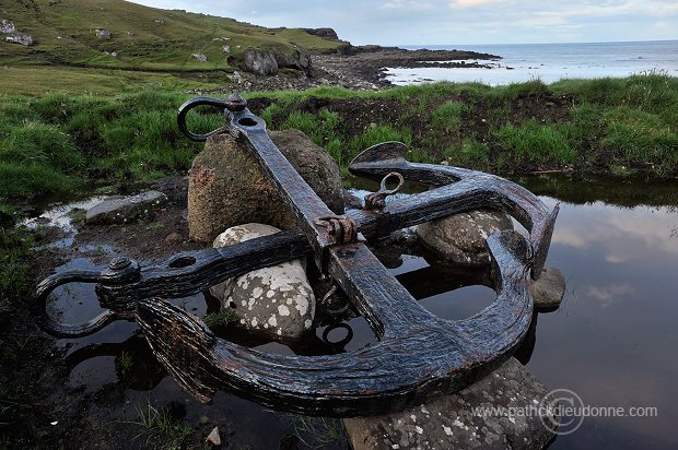 Shipwreck, Sandoy, Faroe islands - Naufrage, iles Feroe - FER370