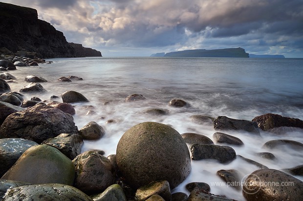 Grotvik Bay, Sandoy, Faroe islands - Baie de Grotvik, iles Feroe - FER373