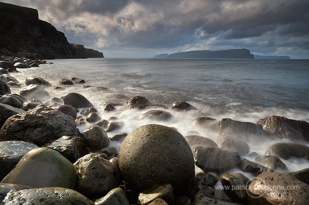 Grotvik Bay, Sandoy, Faroe islands - Baie de Grotvik, iles Feroe - FER374