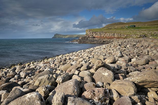 Grotvik Bay, Sandoy, Faroe islands - Baie de Grotvik, iles Feroe - FER378