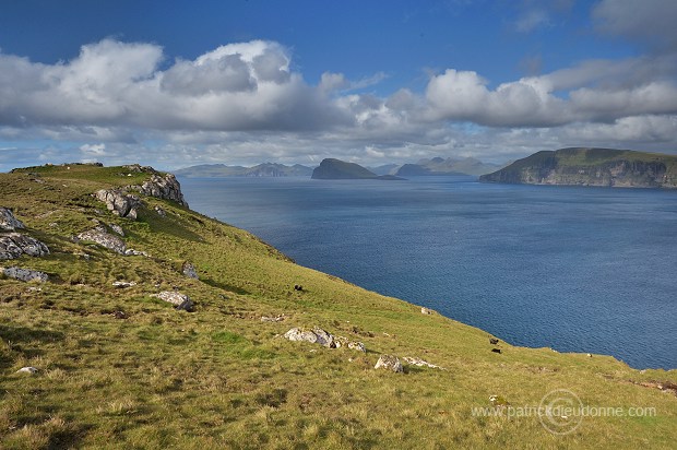 Skopunarfjordur, Sandoy, Faroe islands - Skopunarfjordur, iles Feroe - FER389