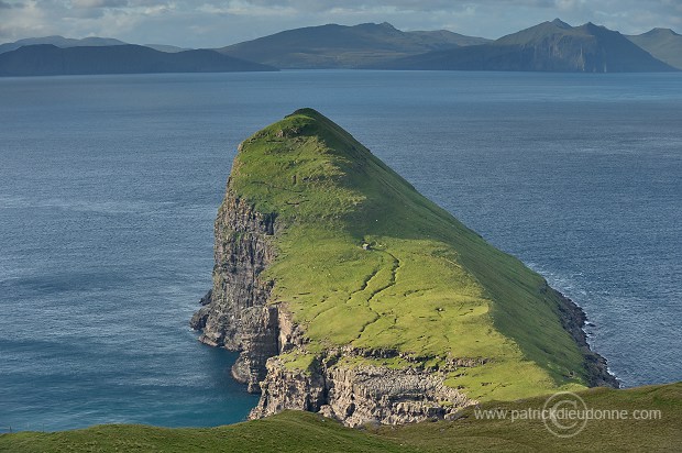 Trollhovdi, Sandoy, Faroe islands - Trollhovdi, iles Feroe - FER414