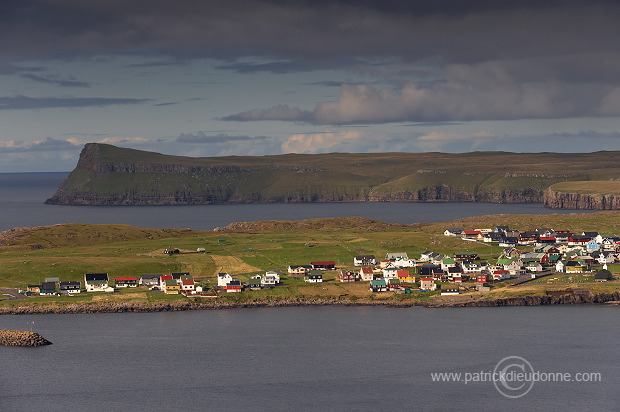 Sandur, Sandoy, Faroe islands - Village de Sandur, Iles Feroe - FER450