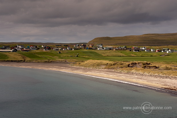 Sandur, Sandoy, Faroe islands - Village de Sandur, Iles Feroe - FER454