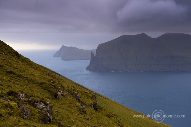 Trollkonufingur, Vagar, Faroe islands - Vagar, iles Feroe - FER814