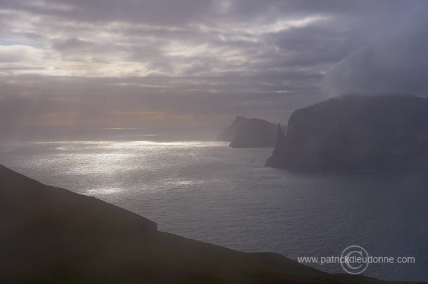 Trollkonufingur, Vagar, Faroe islands - Vagar, iles Feroe - FER815