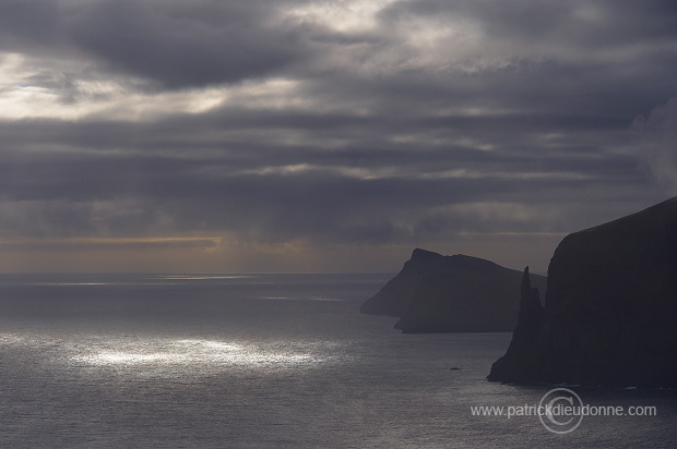 Trollkonufingur, Vagar, Faroe islands - Vagar, iles Feroe - FER817