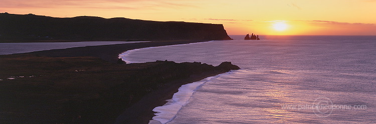 Reynisdrangar, Vik, Iceland - Reynisdrangar, Vik, Islande - ISL0001