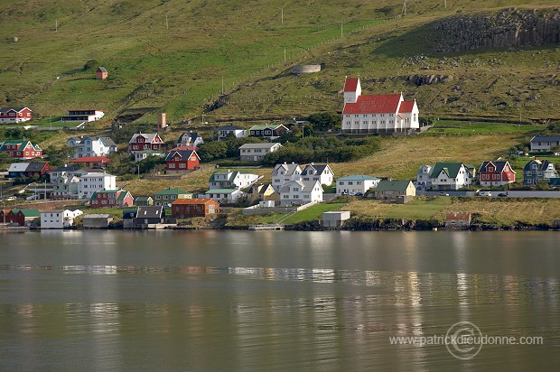 Tvoroyri, Suduroy, Faroe islands - Tvoroyri, Iles Feroe - FER484