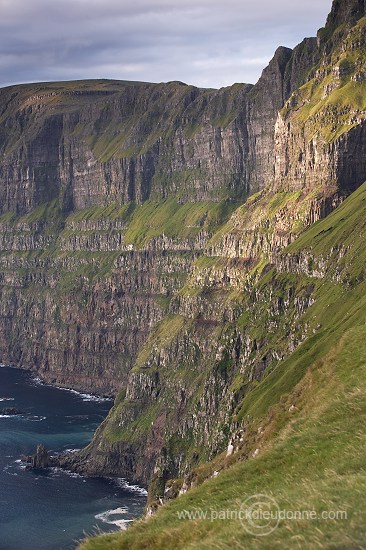 Suduroy west coast, Faroe islands - Suduroy, Iles Feroe - FER521