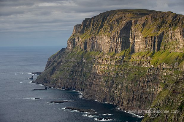 Suduroy west coast, Faroe islands - Suduroy, Iles Feroe - FER523