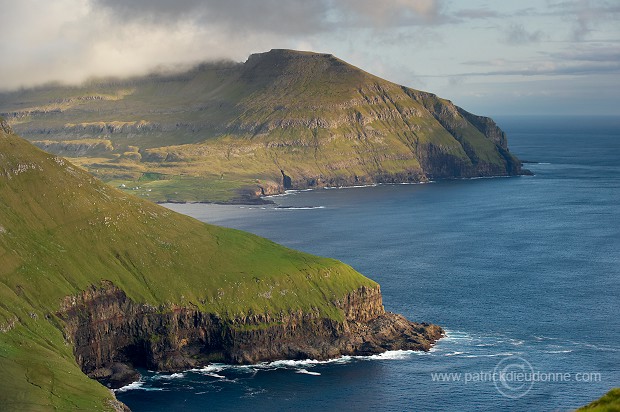 Suduroy west coast, Faroe islands - Suduroy, Iles Feroe - FER524
