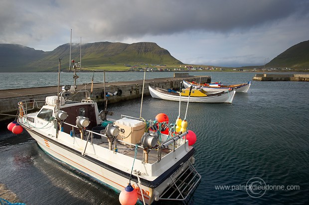 Boats, Suduroy, Faroe islands - Bateaux, Suduroy, Iles Feroe - FER533