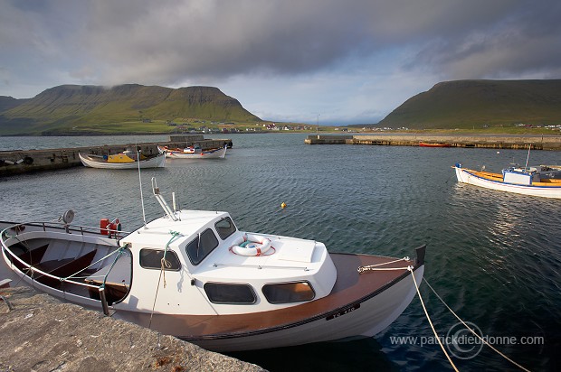 Boats, Suduroy, Faroe islands - Bateaux, Suduroy, Iles Feroe - FER534