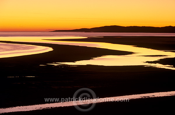 Sunset over Luskentyre Bay, Harris, Scotland - Ecosse - 18605