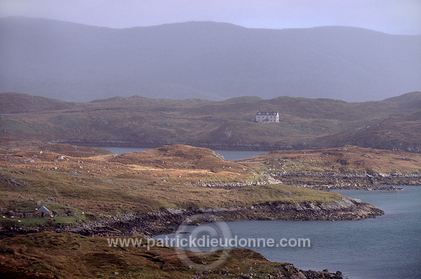 East loch Tarbert, S. Harris, Scotland - Harris, Ecosse - 18651